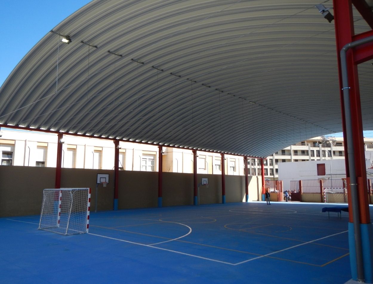 Cubierta para pistas deportivas en C.E.I.P. Velázquez, Melilla