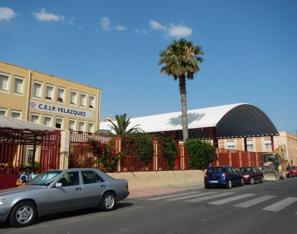 Cubierta para pistas deportivas en C.E.I.P. Velázquez, Melilla